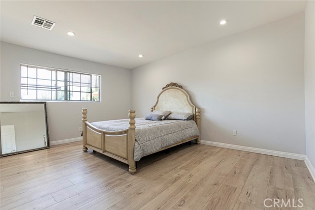 Detail Gallery Image 21 of 39 For 4805 4805 Lowell, La Crescenta,  CA 91214 - 3 Beds | 2 Baths