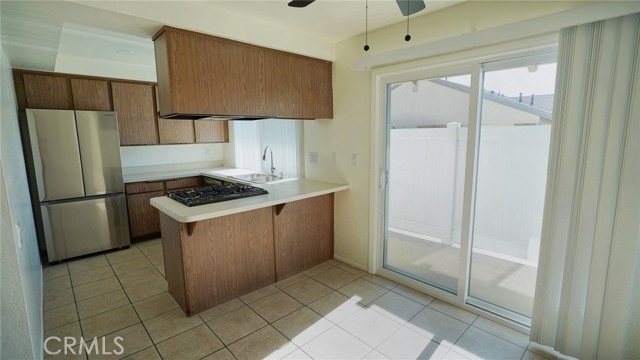 7310 Corsican Drive, Huntington Beach CA: https://media.crmls.org/medias/de452d3a-9b77-464b-bdd5-897f8648b660.jpg