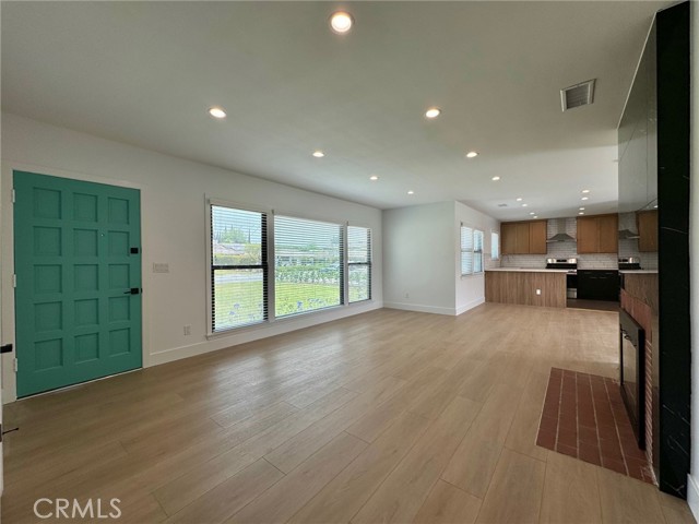 Detail Gallery Image 5 of 21 For 380 W Palm Dr, Arcadia,  CA 91007 - 3 Beds | 2 Baths