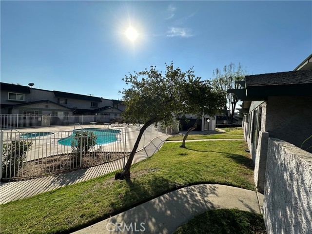 Detail Gallery Image 9 of 64 For 3600 Mountain Ave 12f,  San Bernardino,  CA 92404 - 2 Beds | 1/1 Baths