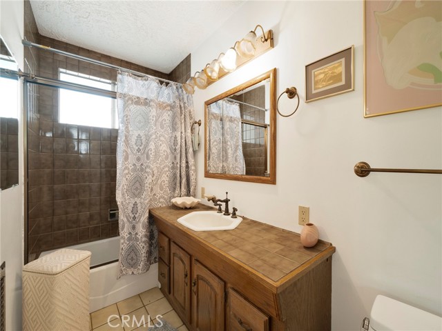 5 Bed Home for Sale in Granada Hills, California