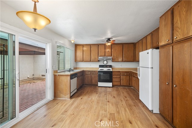 Detail Gallery Image 7 of 42 For 22951 Caminito Viento, Laguna Hills,  CA 92653 - 2 Beds | 1 Baths