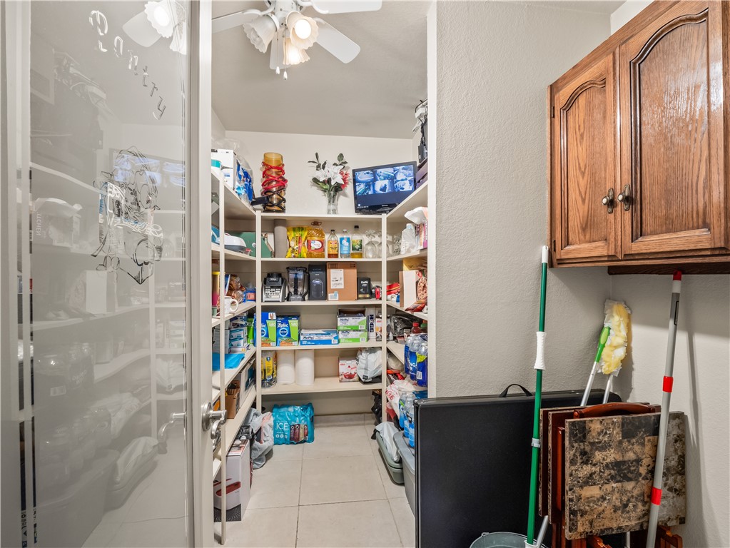 Detail Gallery Image 16 of 27 For 1010 S Clovis Ave #108,  Fresno,  CA 93727 - 3 Beds | 2 Baths
