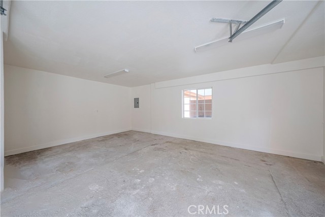 5166 McCallum Avenue, South Gate CA: https://media.crmls.org/medias/de479de3-4332-449c-b418-d33f1e0a007b.jpg