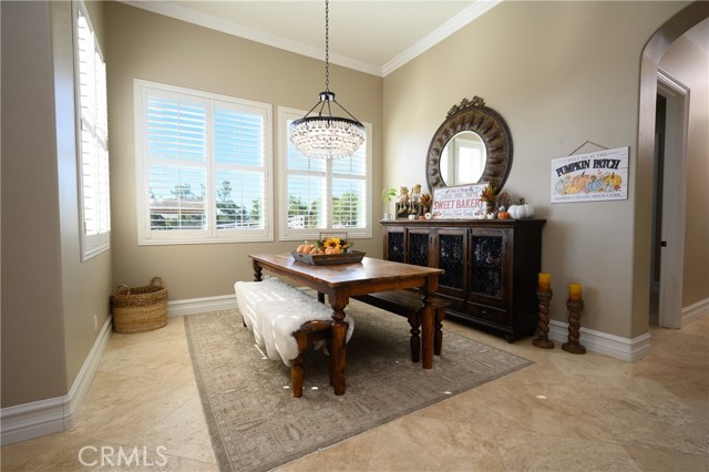 Detail Gallery Image 19 of 46 For 38150 via Huerta, Murrieta,  CA 92562 - 5 Beds | 4/2 Baths