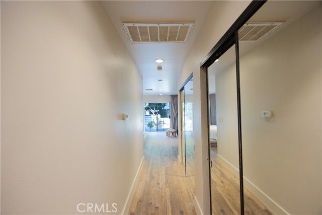 Detail Gallery Image 18 of 30 For 11049 Blix St, Toluca Lake,  CA 91602 - 3 Beds | 2 Baths