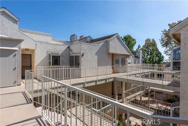 Image 17 of 43 For 3845 Farquhar