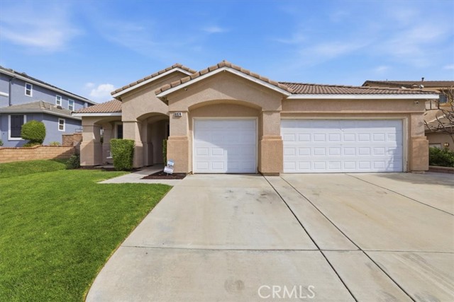 Detail Gallery Image 4 of 42 For 6974 Riverboat, Corona,  CA 91752 - 4 Beds | 2 Baths