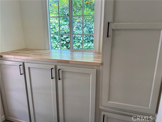 Detail Gallery Image 17 of 47 For 5369 Topeka Dr, Tarzana,  CA 91356 - 3 Beds | 2/1 Baths