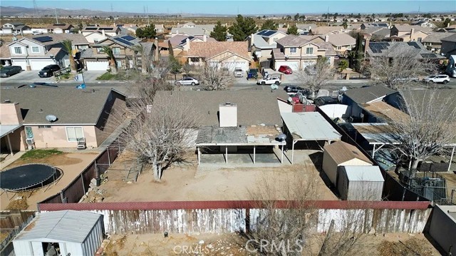 10221 Lawson Avenue, Adelanto CA: https://media.crmls.org/medias/de49b847-d358-4133-8bf3-4b44a422e61b.jpg