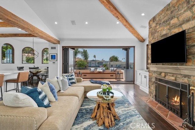 1019 Duncan Avenue, Manhattan Beach, California 90266, 5 Bedrooms Bedrooms, ,5 BathroomsBathrooms,Single Family Residence,For Sale,Duncan,SB24155948