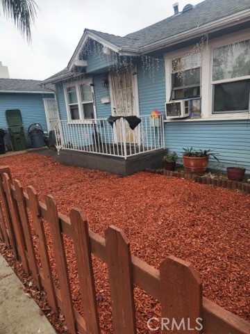 MLS #OC25017922 img 2