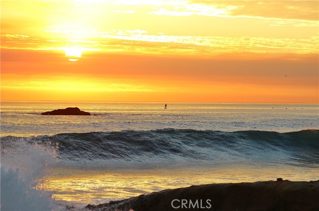 Detail Gallery Image 13 of 19 For 33542 Blue Lantern St #B,  Dana Point,  CA 92629 - 2 Beds | 1 Baths