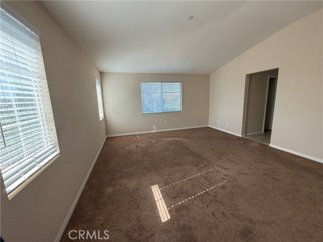 Detail Gallery Image 13 of 16 For 7435 Silver Saddle Ct., Corona,  CA 92880 - 4 Beds | 3/1 Baths