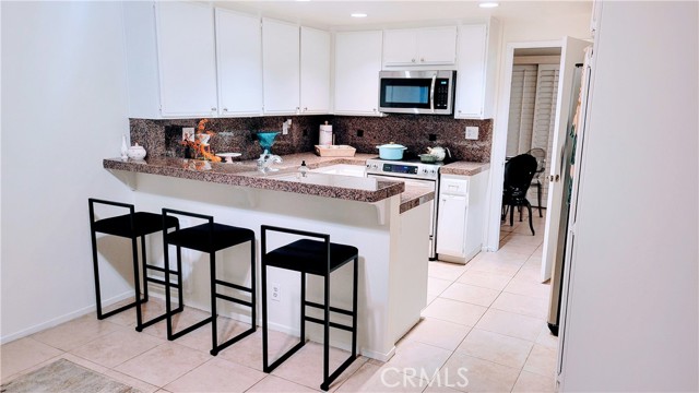 Detail Gallery Image 13 of 58 For 43 Glenhurst #24,  Irvine,  CA 92604 - 3 Beds | 2/1 Baths