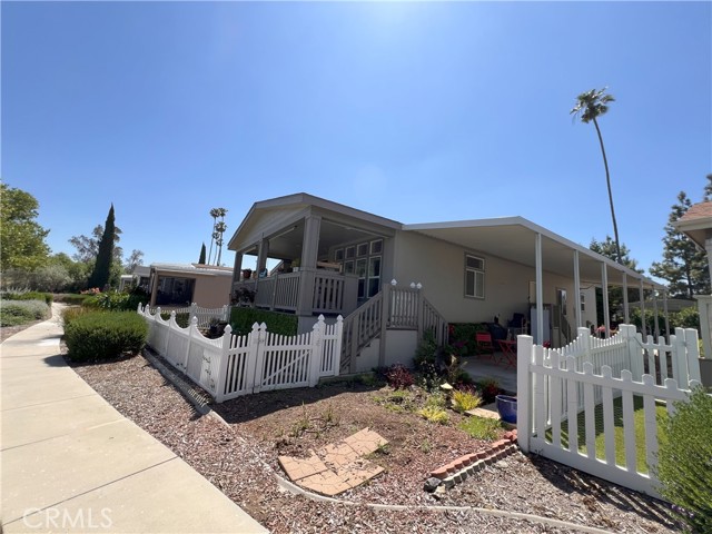 Detail Gallery Image 15 of 33 For 15111 Pipeline Ave #42,  Chino Hills,  CA 91709 - 3 Beds | 2 Baths