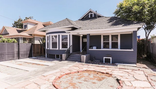 1356 W 30th Street, Los Angeles CA: https://media.crmls.org/medias/de4deaac-098e-455b-bed0-e0df30ae5640.jpg