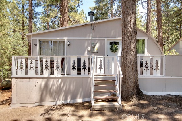 Detail Gallery Image 26 of 27 For 745 Eureka Dr, Big Bear Lake,  CA 92315 - 3 Beds | 2 Baths