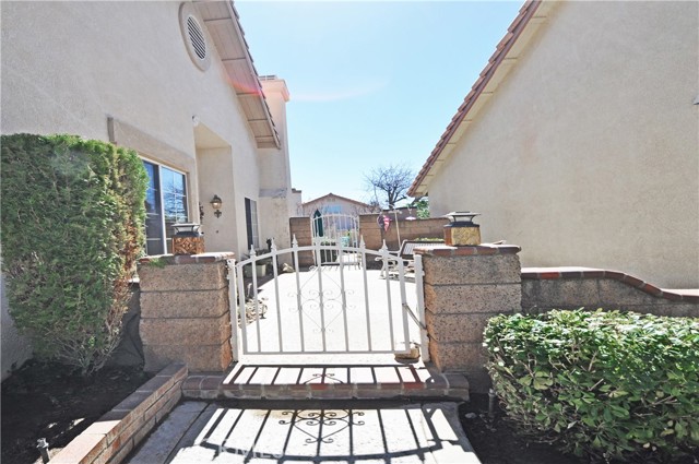 5976 Spanish Trail, Banning CA: https://media.crmls.org/medias/de4eaa08-c839-4c1a-a600-1abc8dac9905.jpg