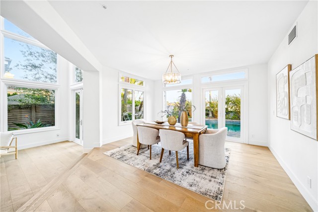 6692 Alamitos Circle, Huntington Beach CA: https://media.crmls.org/medias/de4eceb6-9787-4843-beb9-f7a14f2e0dfd.jpg