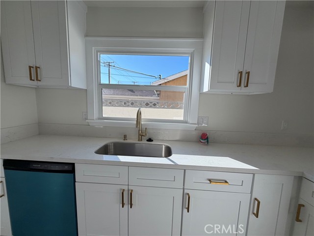 Detail Gallery Image 16 of 57 For 4128 Ostrom, Lakewood,  CA 90713 - 3 Beds | 2 Baths