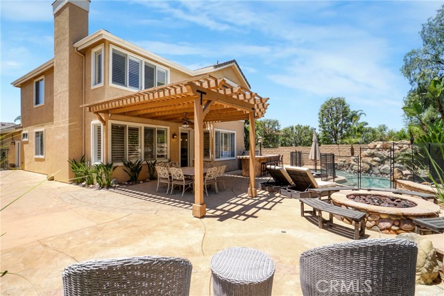 Detail Gallery Image 1 of 30 For 586 Grass Valley St, Simi Valley,  CA 93065 - 4 Beds | 3 Baths