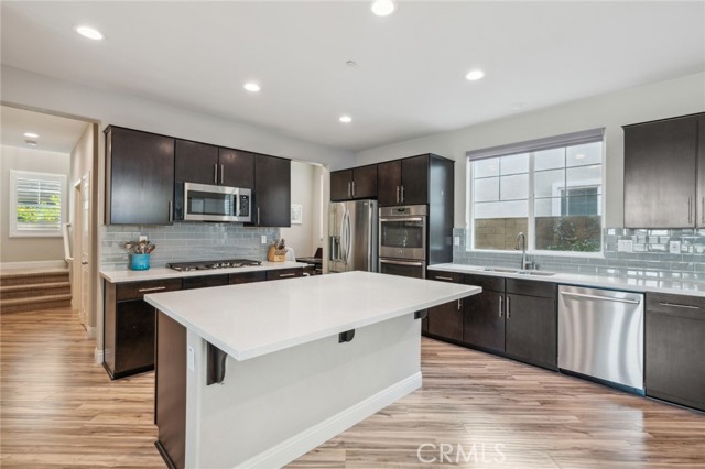 Detail Gallery Image 5 of 24 For 123 Sparrow, Irvine,  CA 92618 - 3 Beds | 2/1 Baths