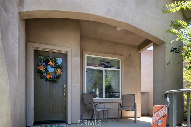 Detail Gallery Image 4 of 29 For 1423 Yosemite Dr, Chico,  CA 95928 - 3 Beds | 2 Baths