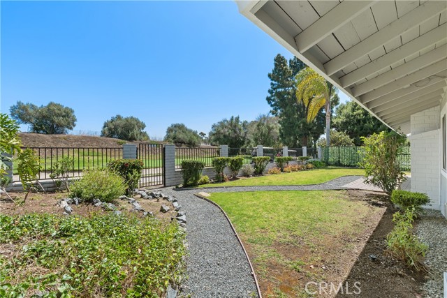 Detail Gallery Image 6 of 36 For 2704 via Montezuma, San Clemente,  CA 92672 - 4 Beds | 2 Baths