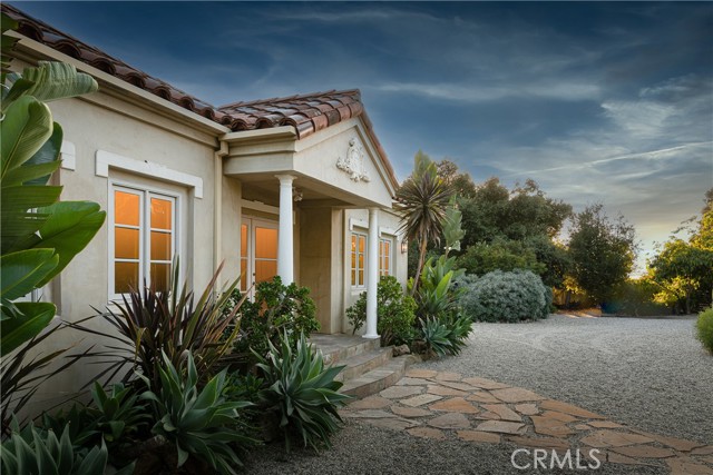 Detail Gallery Image 32 of 37 For 21149 Entrada Rd, Topanga,  CA 90290 - 6 Beds | 3/2 Baths