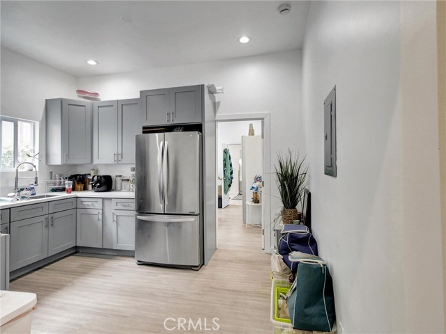 Detail Gallery Image 22 of 36 For 614 E 23rd, Los Angeles,  CA 90011 - 4 Beds | 2/1 Baths