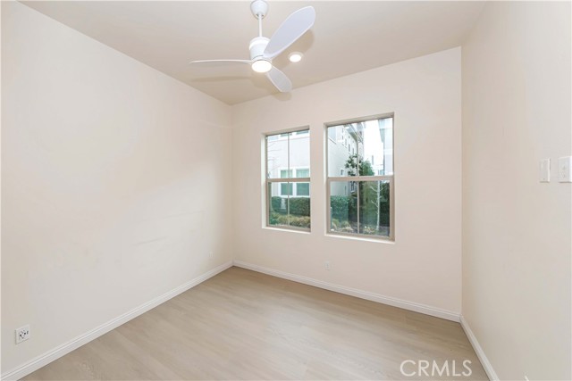 Detail Gallery Image 5 of 38 For 191 Frame, Irvine,  CA 92618 - 3 Beds | 2 Baths