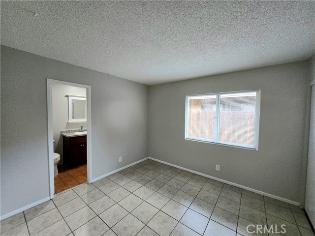 Detail Gallery Image 14 of 15 For 1134 W Stoneridge Ct a,  Ontario,  CA 91762 - 3 Beds | 2 Baths