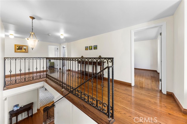 300 W Wistaria Avenue, Arcadia CA: https://media.crmls.org/medias/de52be70-7656-456b-8f65-38090e25b1f2.jpg