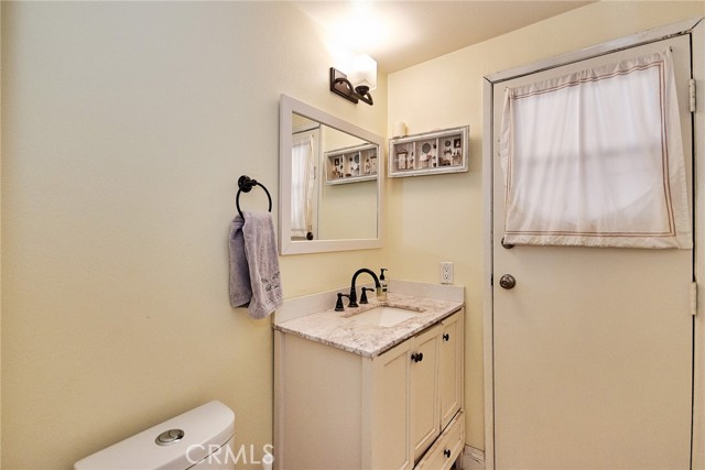 Detail Gallery Image 8 of 47 For 8052 Ainsworth Ln, La Palma,  CA 90623 - 4 Beds | 2/1 Baths