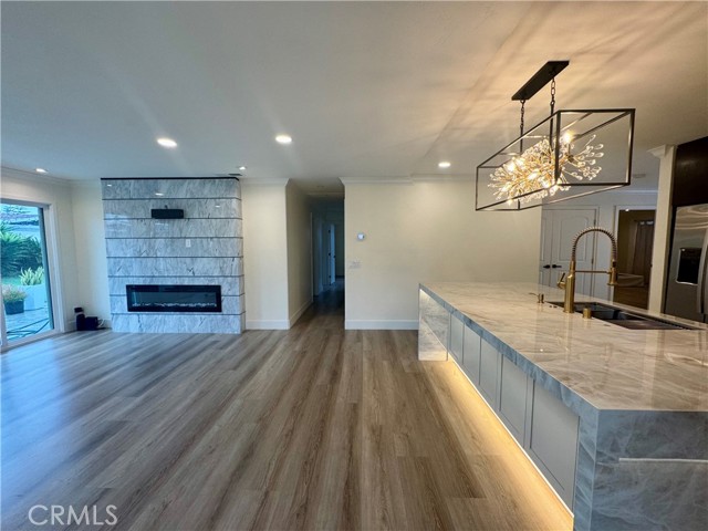 Detail Gallery Image 5 of 14 For 954 Capital St, Costa Mesa,  CA 92627 - 4 Beds | 3 Baths