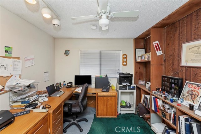 20061 Lounsberry Road, Perris CA: https://media.crmls.org/medias/de550577-ec70-4f87-819d-2c3a2660dfa4.jpg