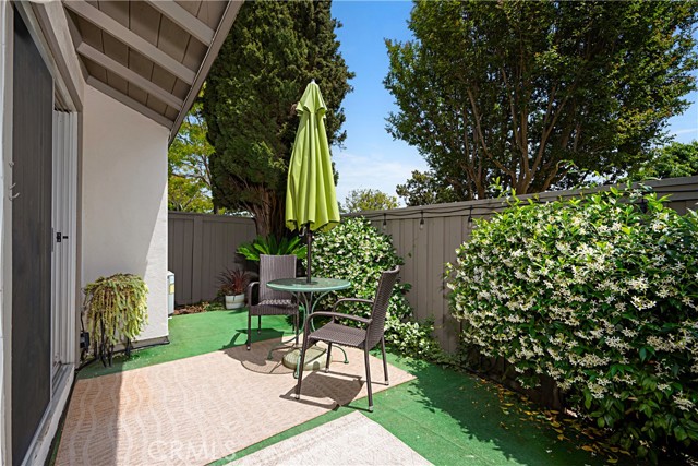 Detail Gallery Image 25 of 44 For 17416 via Lindo #101,  Tustin,  CA 92780 - 3 Beds | 2 Baths