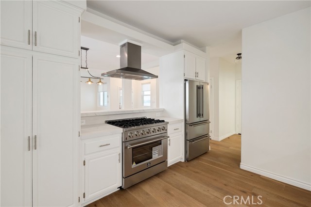 Detail Gallery Image 11 of 56 For 1707 Marshallfield #B,  Redondo Beach,  CA 90278 - 3 Beds | 3 Baths