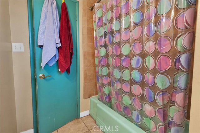 Detail Gallery Image 34 of 56 For 30920 Glen Oak Dr, Running Springs,  CA 92382 - 4 Beds | 2/1 Baths