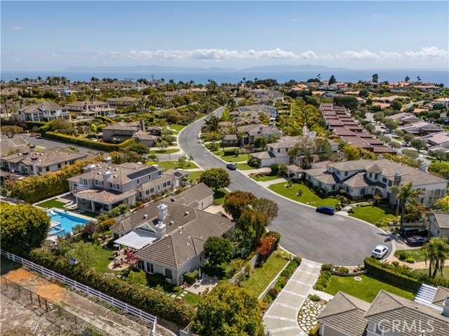 48 Santa Cruz, Rolling Hills Estates CA: https://media.crmls.org/medias/de567c38-0f96-41e5-8466-d49b2457445a.jpg