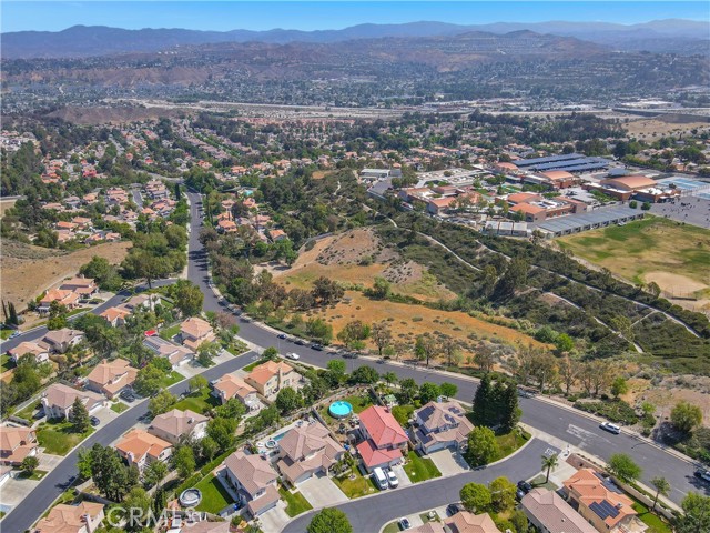 20009 Tanager Court, Canyon Country CA: https://media.crmls.org/medias/de56c9b4-79b2-4493-92a6-ec55d4314551.jpg