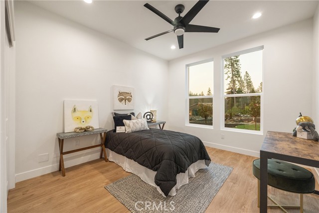5869 Fickett Lane, Paradise CA: https://media.crmls.org/medias/de57068b-68b6-4cee-9ffa-9426ddd7d12e.jpg
