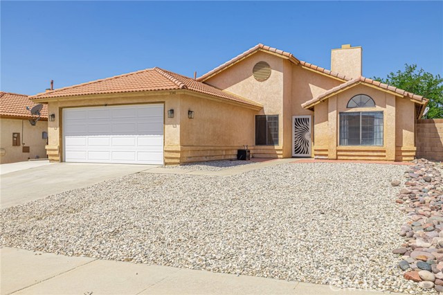 Detail Gallery Image 1 of 17 For 3341 Discovery Way, Rosamond,  CA 93560 - 3 Beds | 2 Baths