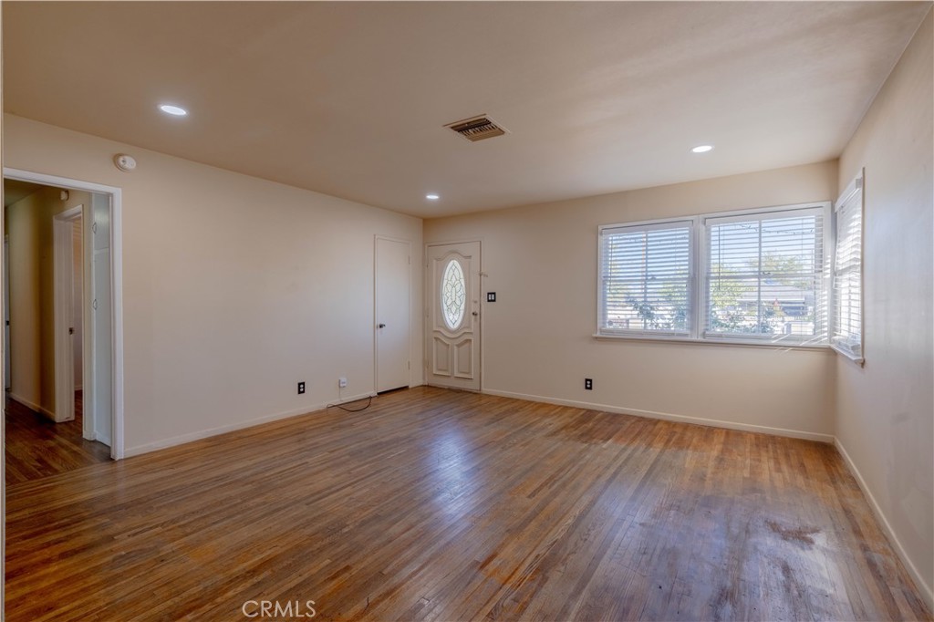 MLS #SR25252726 image #4