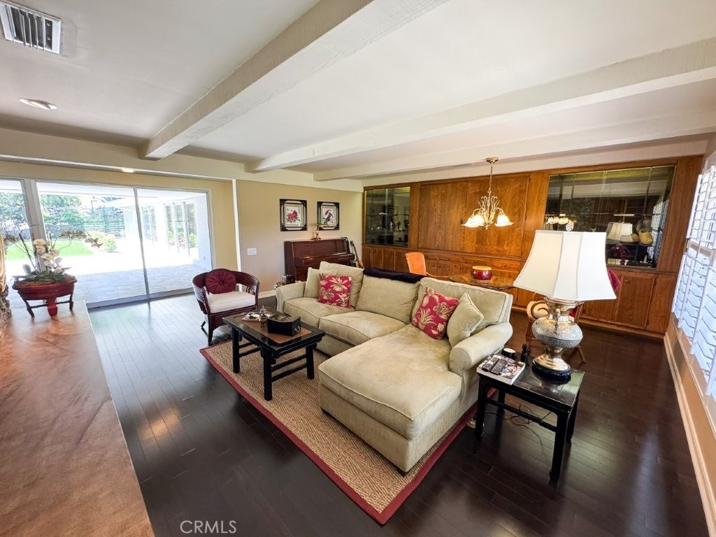 1521 N Columbus Avenue Glendale img 42