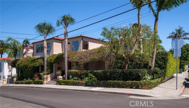 Image 1 of 75 For 1001 4th  