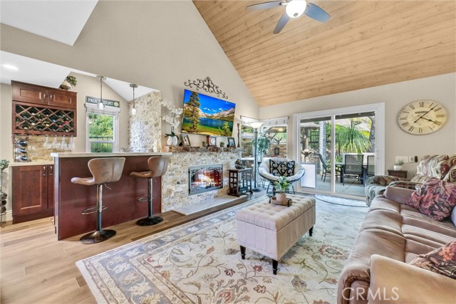 Detail Gallery Image 33 of 68 For 6136 E Morningview Dr #31,  Anaheim Hills,  CA 92807 - 3 Beds | 4 Baths