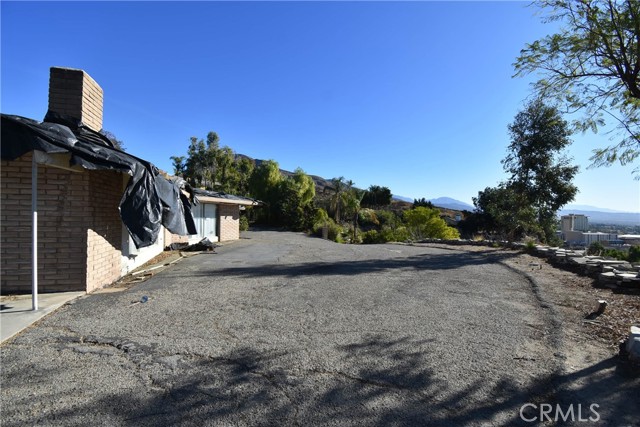 Detail Gallery Image 8 of 61 For 3618 Hemlock Dr, San Bernardino,  CA 92404 - 3 Beds | 2/1 Baths