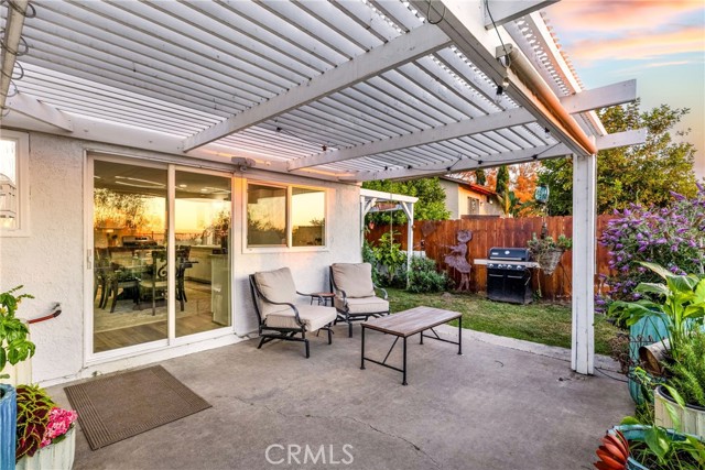 22701 Via Tercero, Mission Viejo CA: https://media.crmls.org/medias/de5b0b50-8ca8-4aaa-940e-731bf843a712.jpg